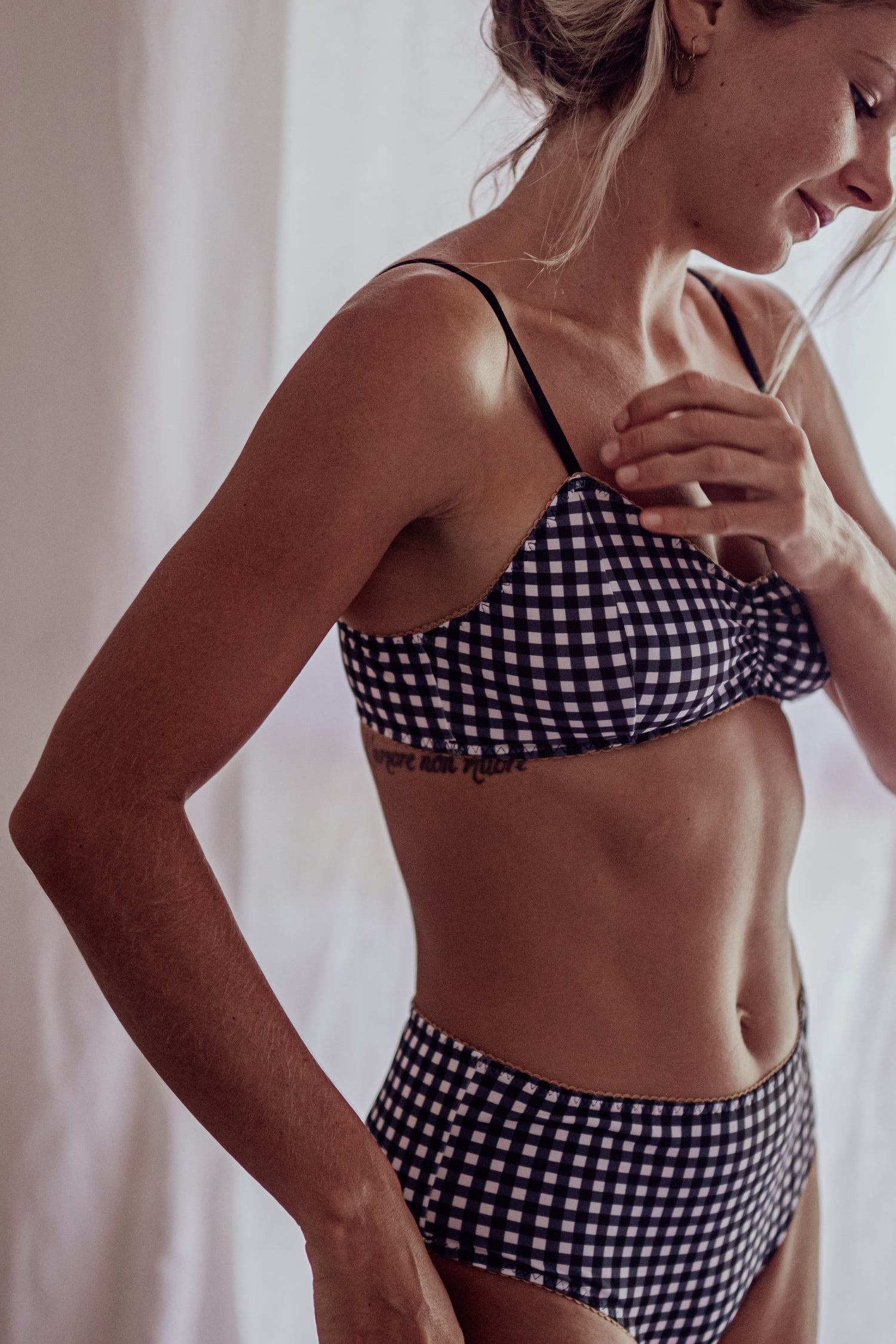 POCKETED Black straps PAU Bralette